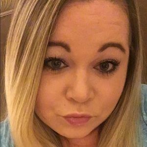 Meet your Posher, Lindsey